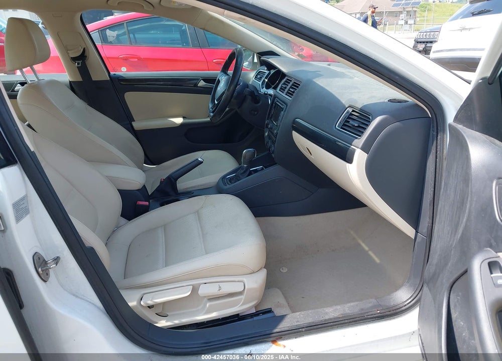 2015 VOLKSWAGEN JETTA VIN: 3VWLA7AJ3FM281496