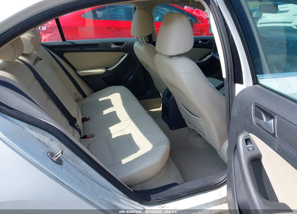 2015 VOLKSWAGEN JETTA VIN: 3VWLA7AJ3FM281496