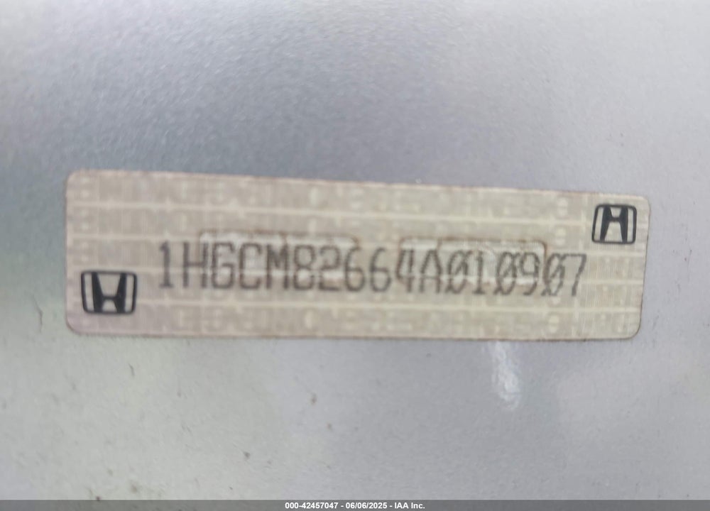 2004 HONDA ACCORD 3.0 EX VIN: 1HGCM82664A010907