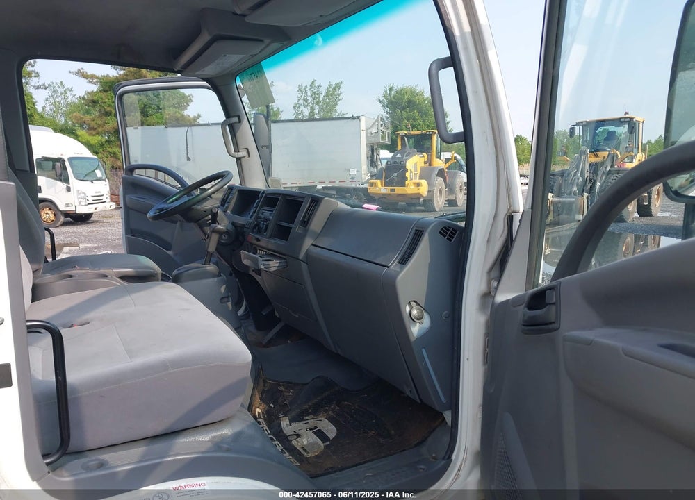 2016 ISUZU DSL REG AT VIN: JALE5W165G7902351