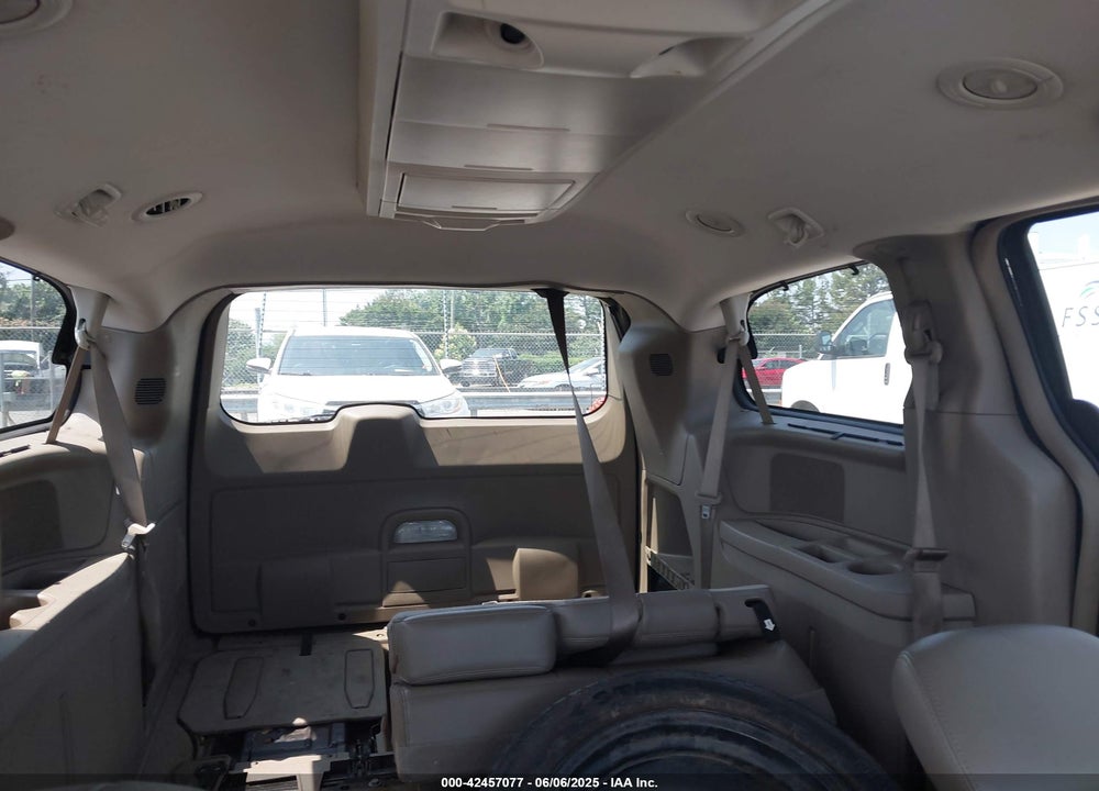2014 CHRYSLER TOWN & COUNTRY TOURING VIN: 2C4RC1BG8ER307458