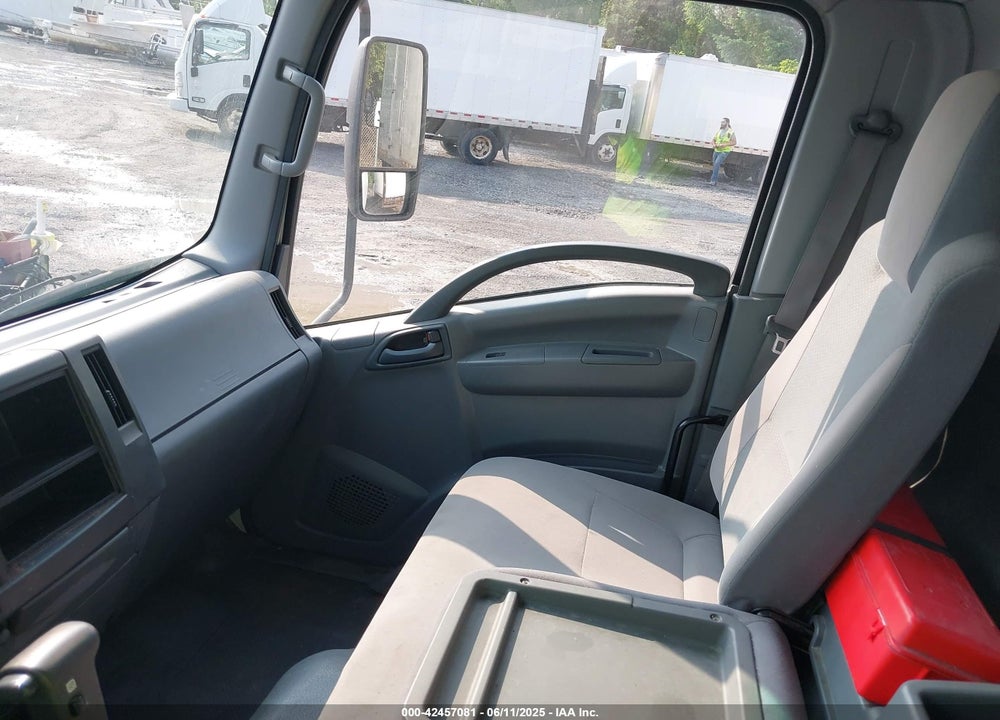 2018 ISUZU NQR VIN: JALE5W165J7900865