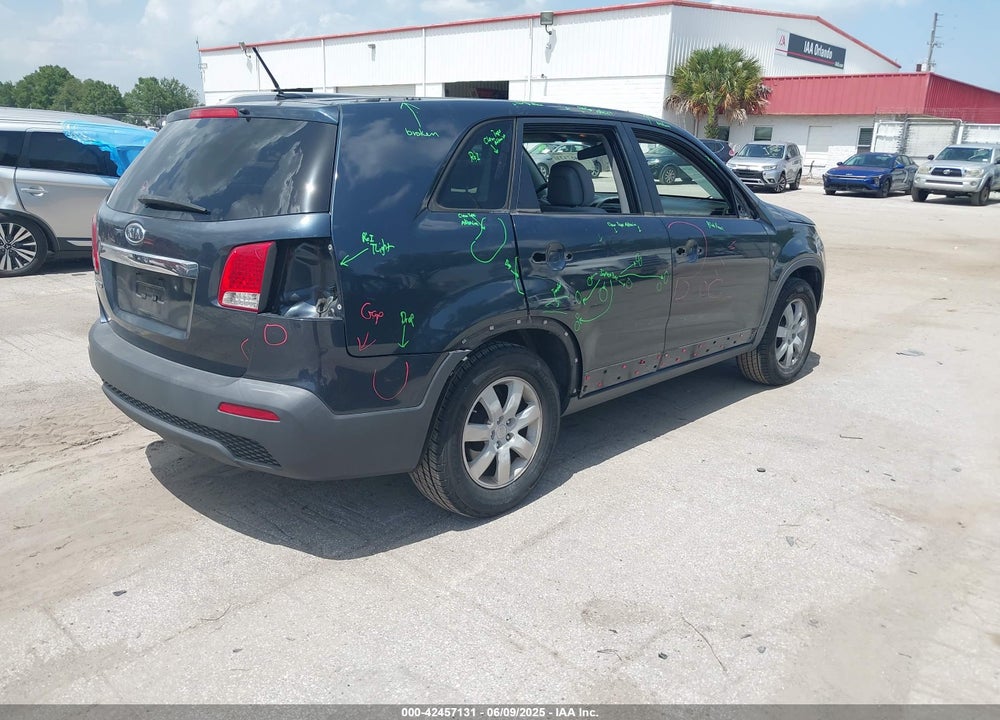 2011 KIA SORENTO LX V6 VIN: 5XYKT4A2XBG116603
