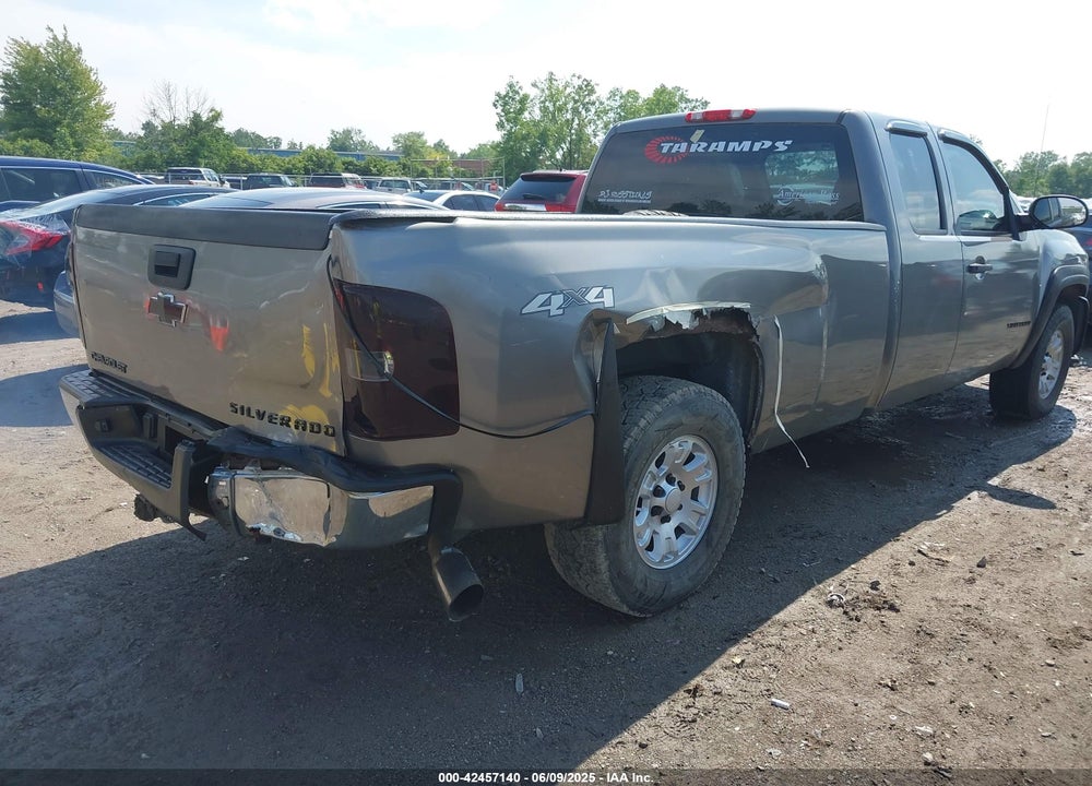 2009 CHEVROLET SILVERADO 1500 WORK TRUCK VIN: 1GCEK19069E140787