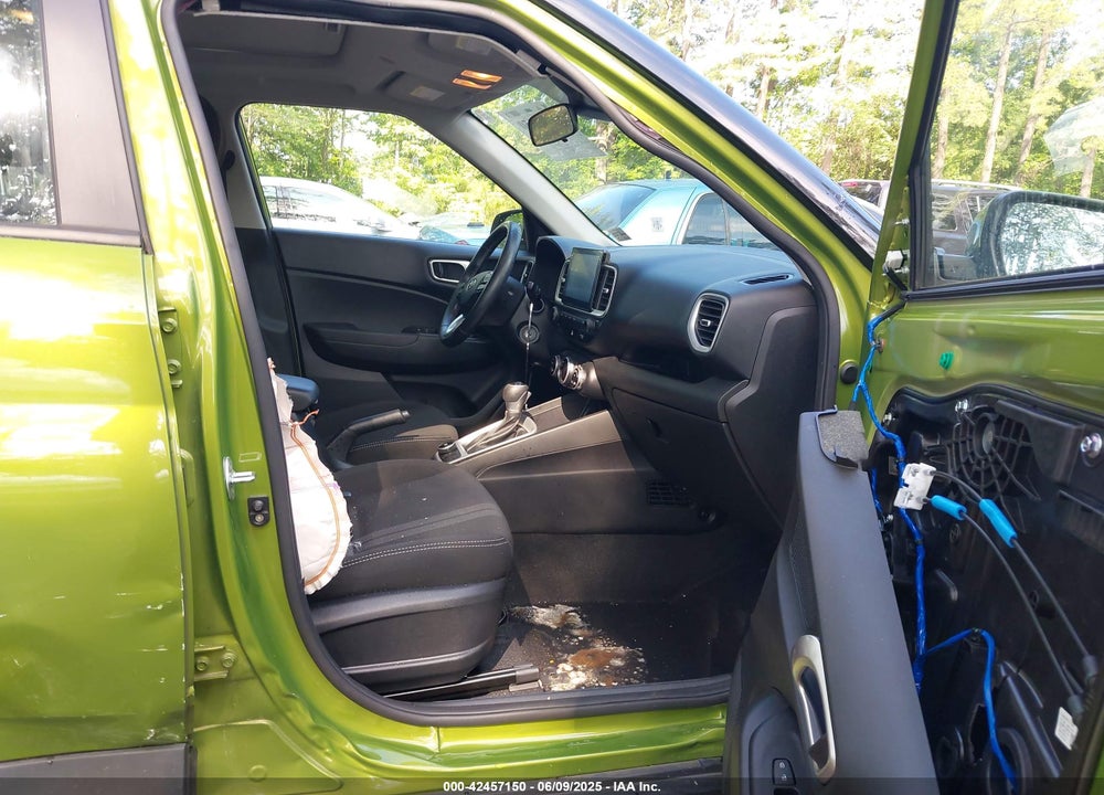 2022 HYUNDAI VENUE SEL VIN: KMHRC8A31NU178646