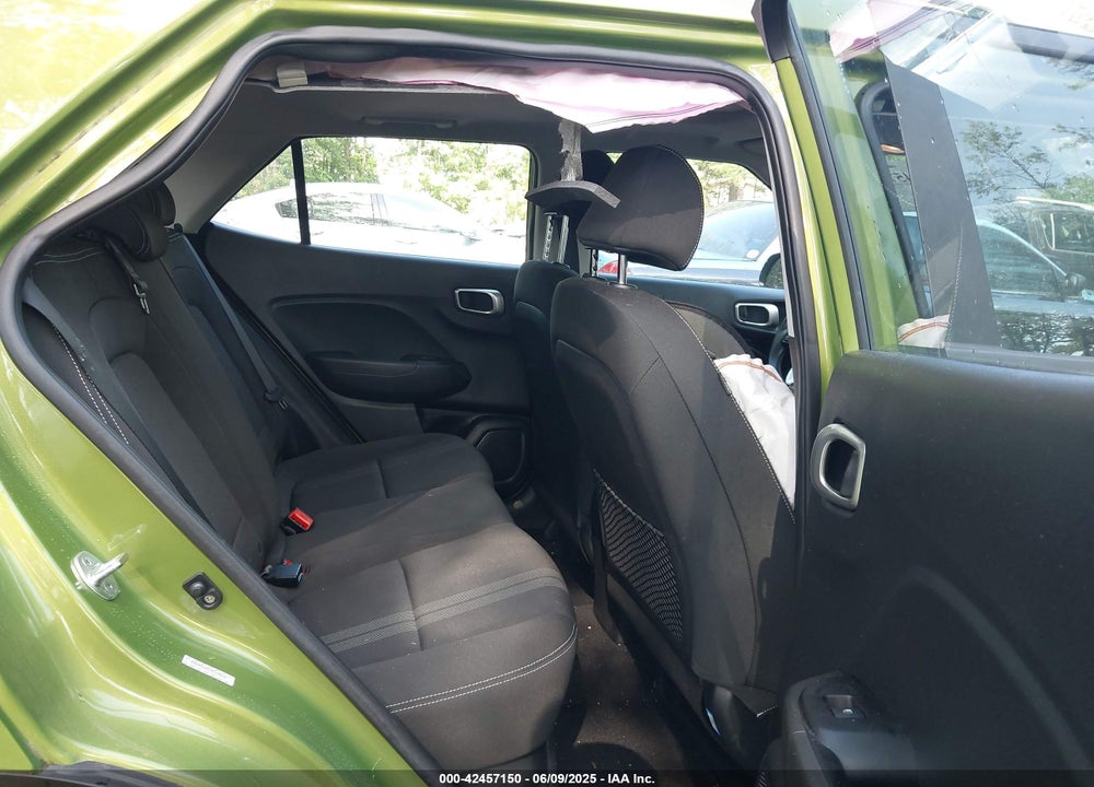 2022 HYUNDAI VENUE SEL VIN: KMHRC8A31NU178646