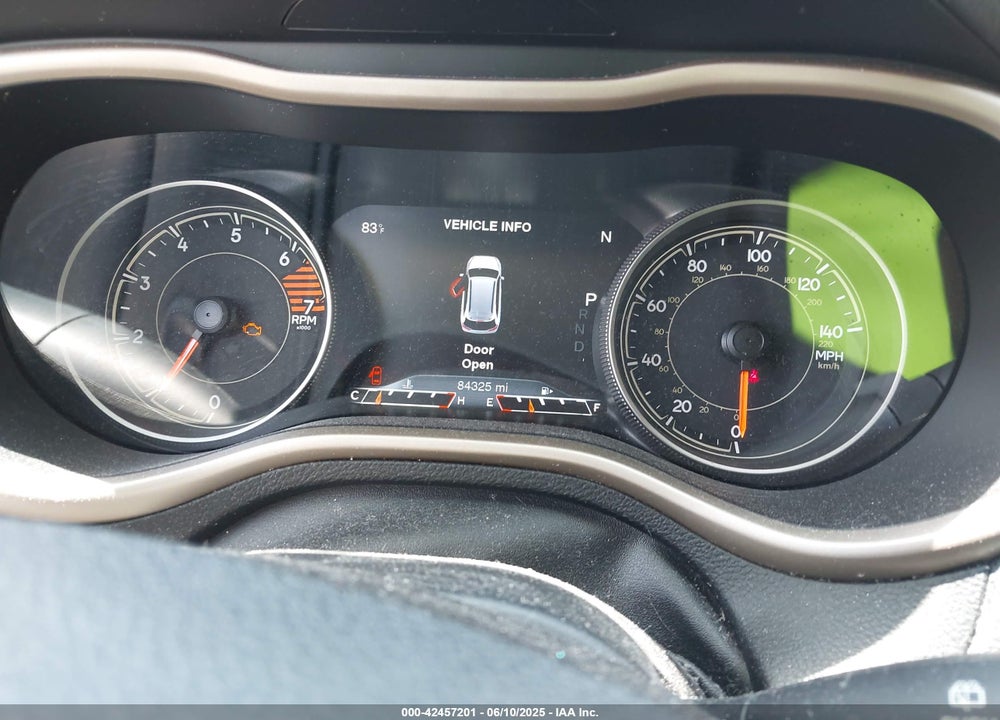 2016 JEEP CHEROKEE VIN: 1C4PJMDB3GW267073