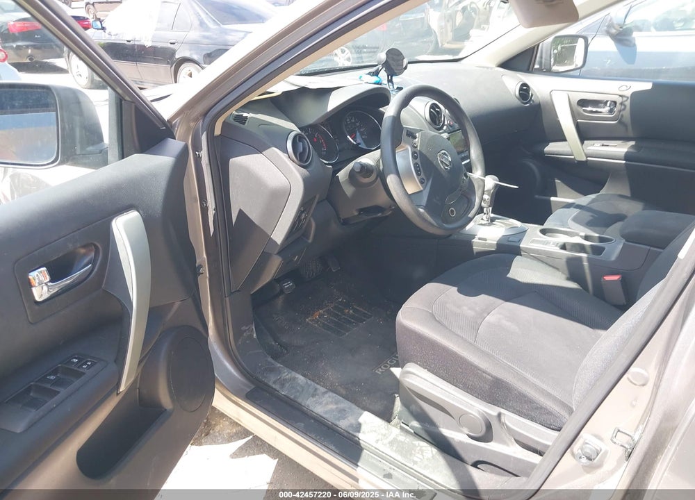 2015 NISSAN ROGUE SELECT S VIN: JN8AS5MT4FW159503