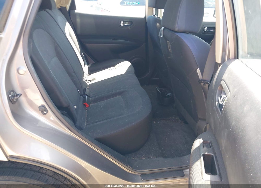 2015 NISSAN ROGUE SELECT S VIN: JN8AS5MT4FW159503