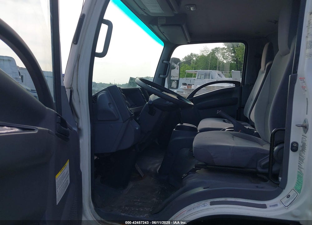 2016 ISUZU DSL REG AT VIN: JALE5W166G7902360