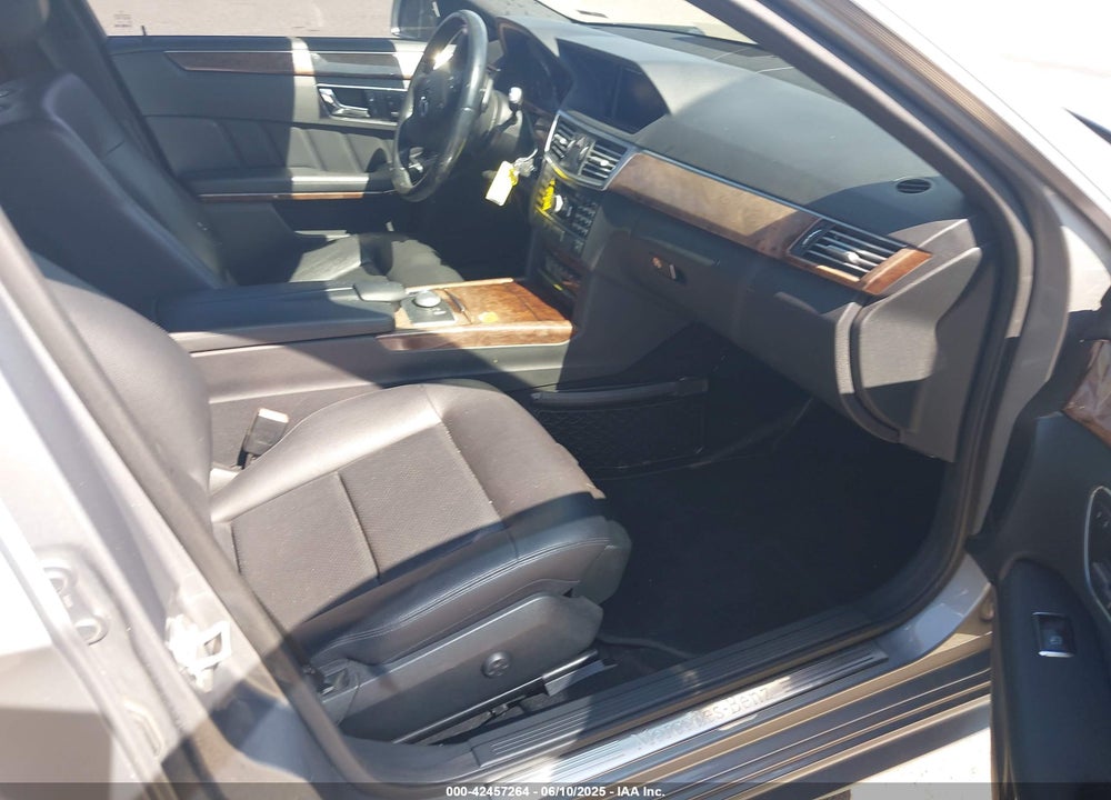 2011 MERCEDES-BENZ E VIN: WDDHF8HBXBA470125
