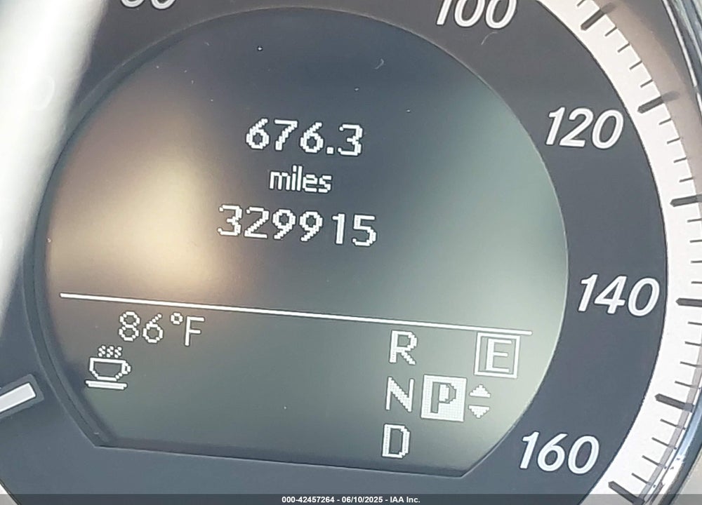 2011 MERCEDES-BENZ E VIN: WDDHF8HBXBA470125