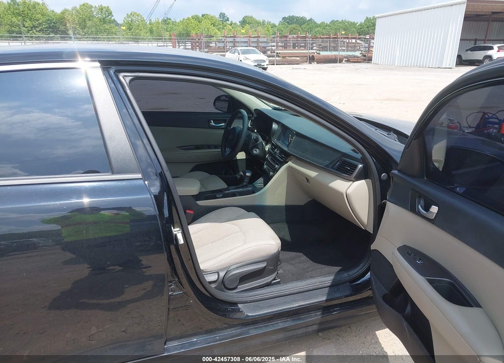 2018 KIA OPTIMA LX VIN: 5XXGT4L35JG239062