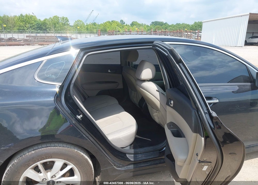 2018 KIA OPTIMA LX VIN: 5XXGT4L35JG239062