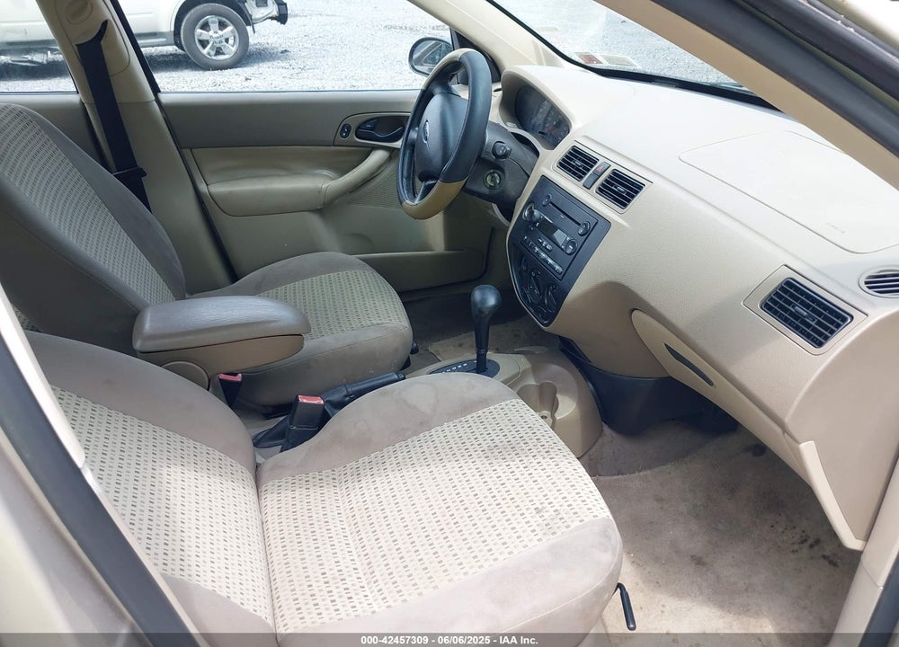 2007 FORD FOCUS VIN: 1FAFP34N57W250909