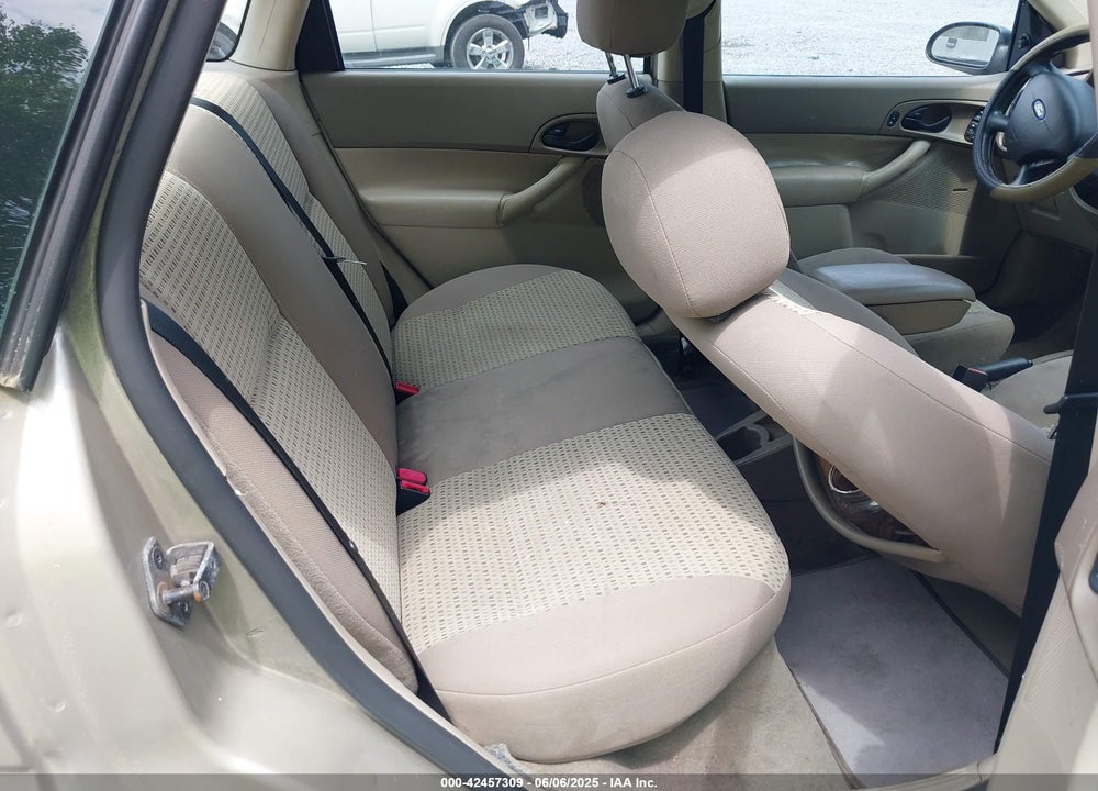 2007 FORD FOCUS VIN: 1FAFP34N57W250909