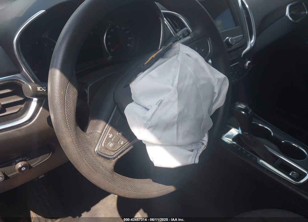 2019 CHEVROLET EQUINOX VIN: 2GNAXUEV5K6222787