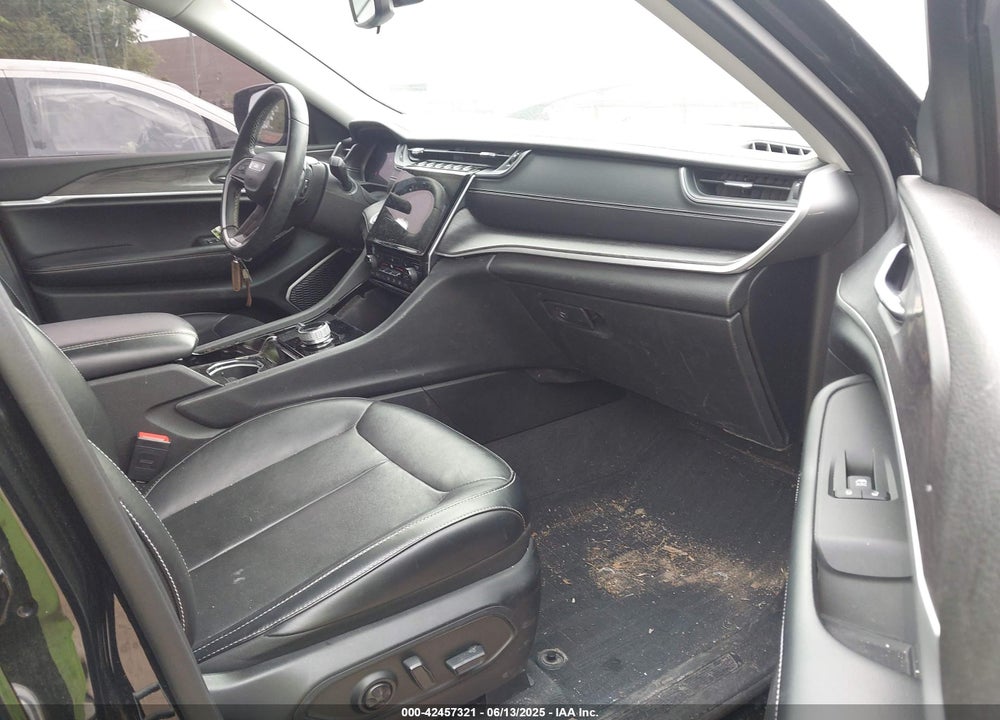 2021 JEEP GRAND CHEROKEE L VIN: 1C4RJKBG5M8125173