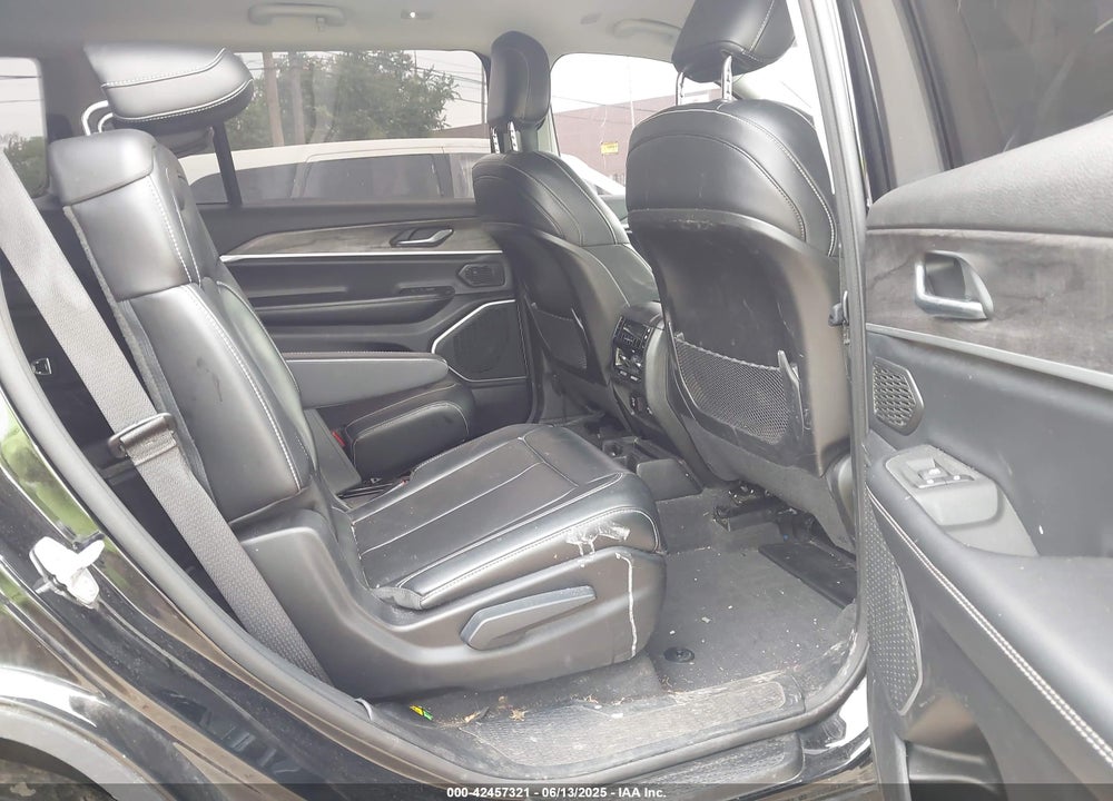 2021 JEEP GRAND CHEROKEE L VIN: 1C4RJKBG5M8125173