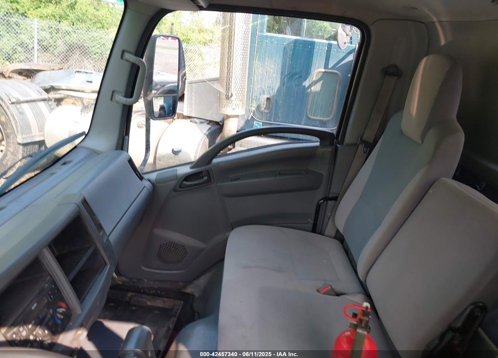 2016 ISUZU DSL REG AT VIN: JALE5W162G7902372