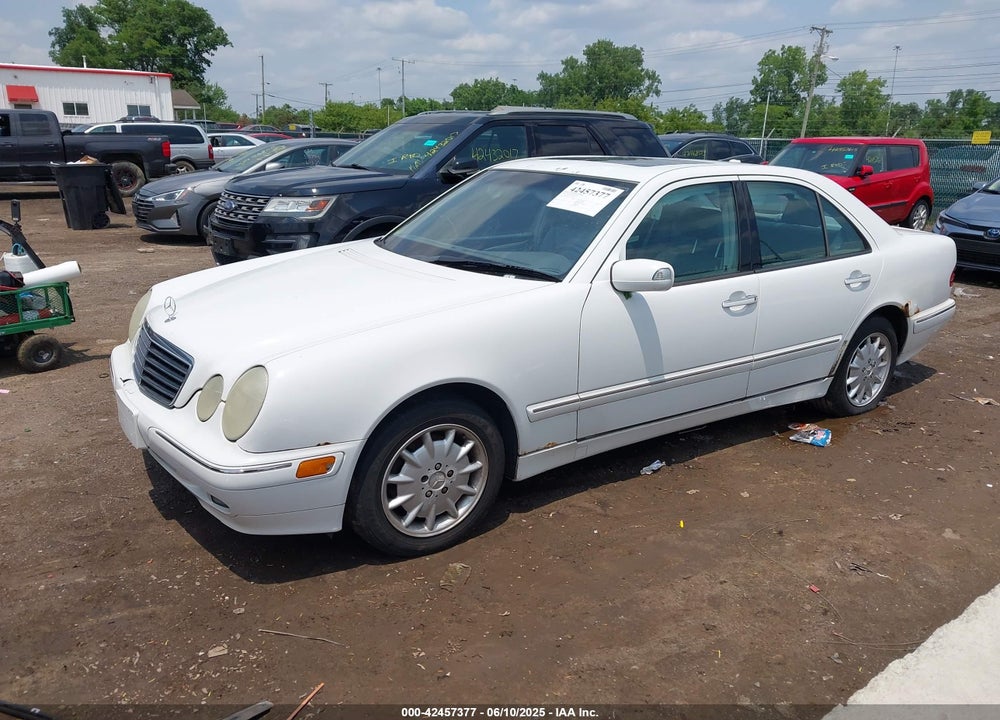 2000 MERCEDES-BENZ E 320 4M VIN: WDBJF82J6YX036008