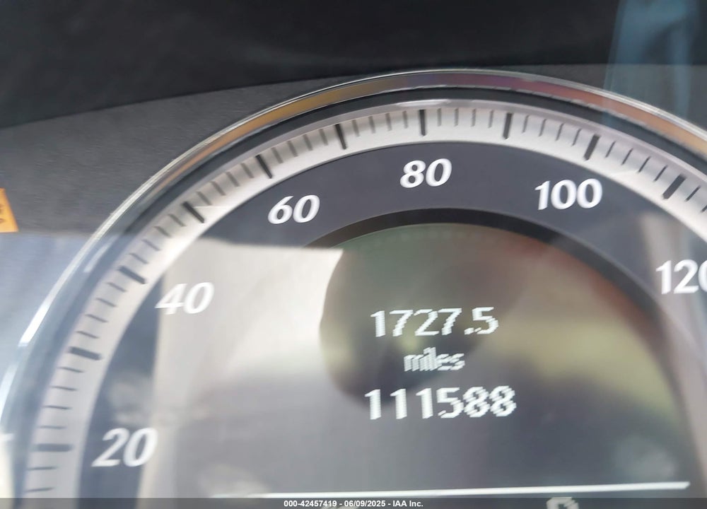 2010 MERCEDES-BENZ E-CLASS VIN: WDDHF8HB1AA244327