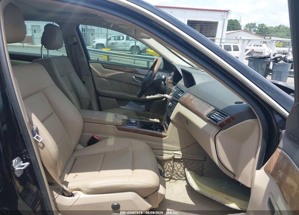 2010 MERCEDES-BENZ E-CLASS VIN: WDDHF8HB1AA244327