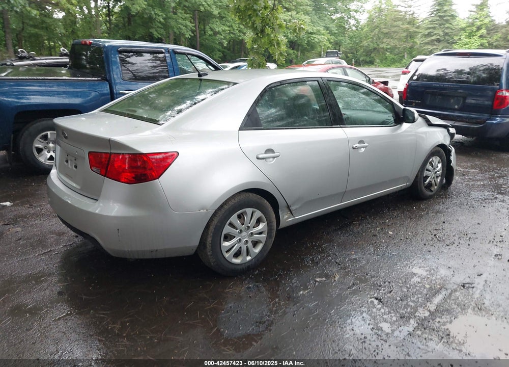 2012 KIA FORTE VIN: KNAFT4A22C5628364