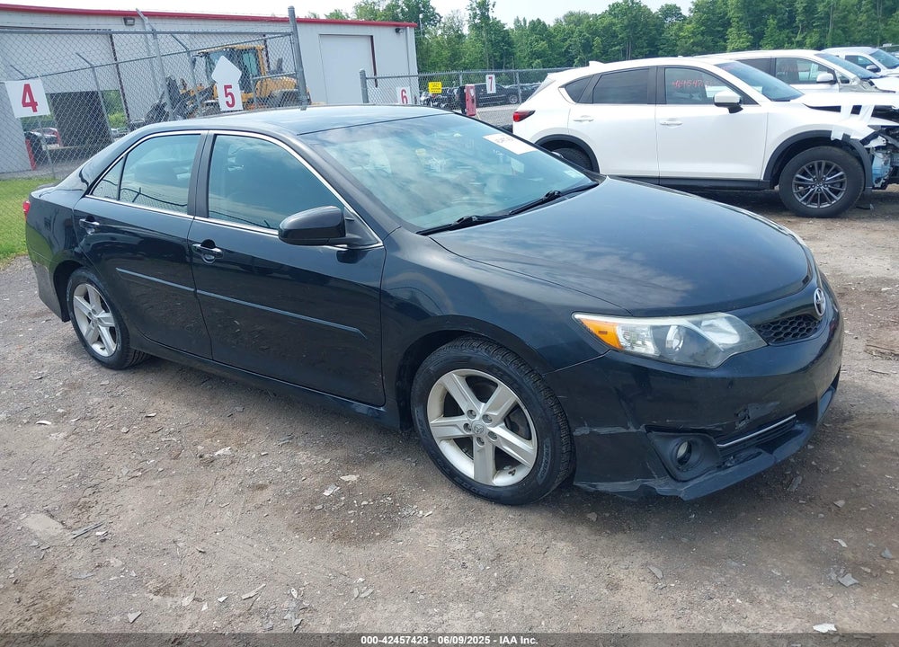 2014 TOYOTA CAMRY SE VIN: 4T1BF1FK3EU331155