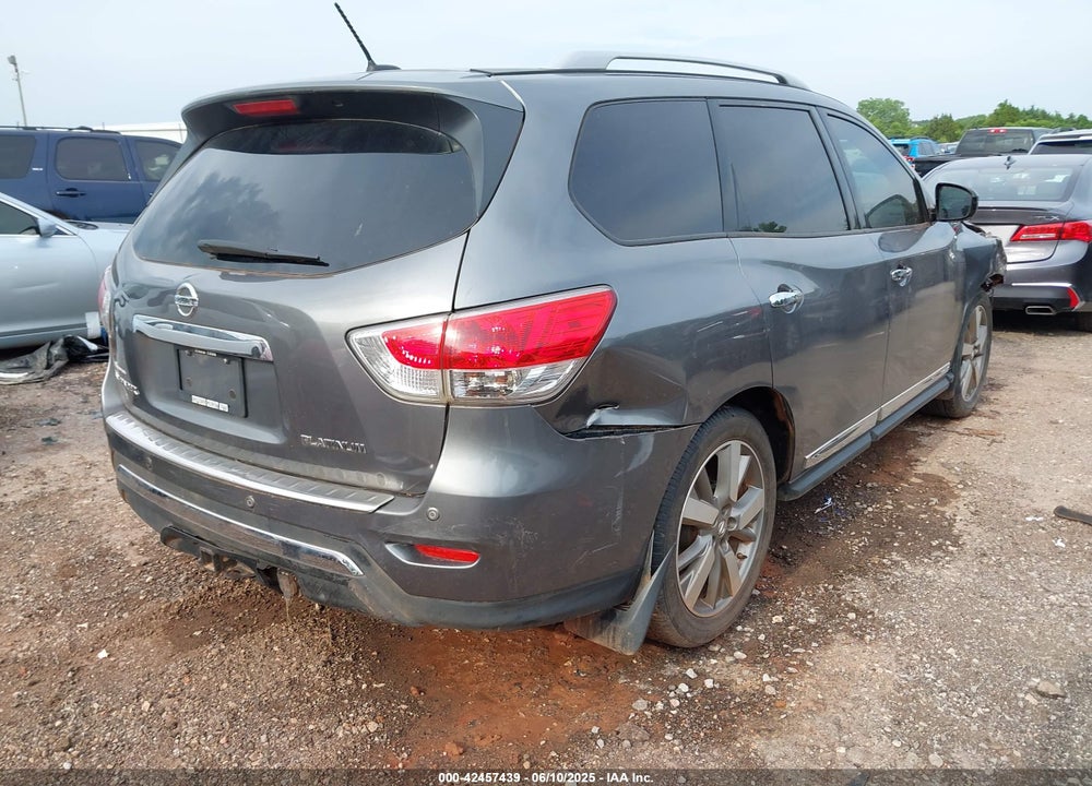 2015 NISSAN PATHFINDER VIN: 5N1AR2MN7FC667260