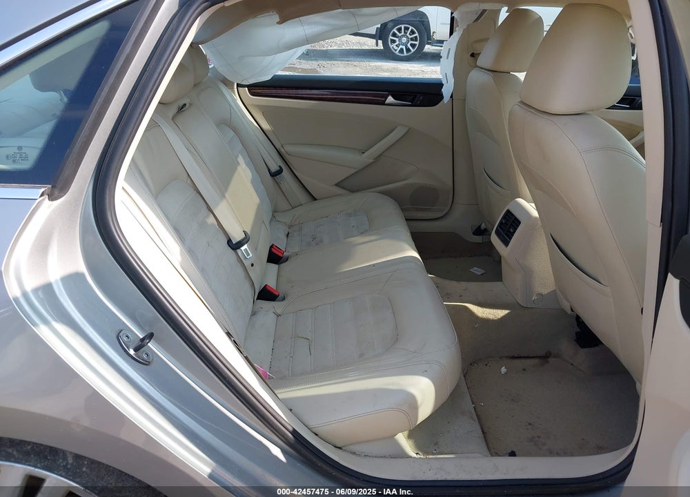 2013 VOLKSWAGEN PASSAT 2.0L TDI SEL PREMIUM VIN: 1VWCN7A3XDC065987