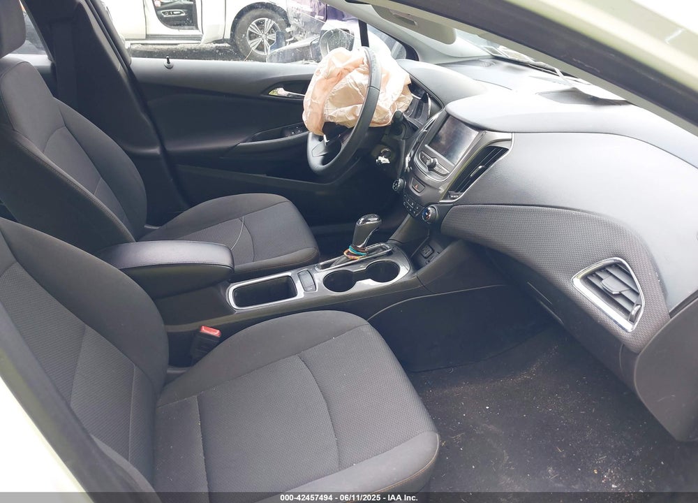 2019 CHEVROLET CRUZE VIN: 1G1BC5SM7K7151790