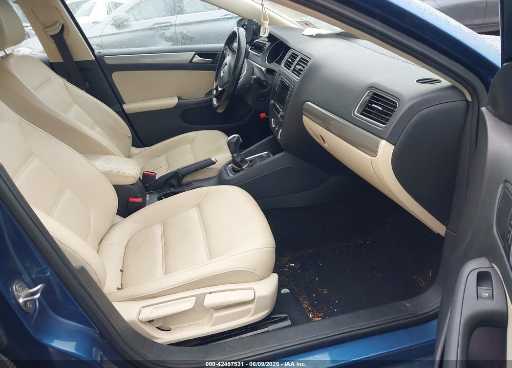 2017 VOLKSWAGEN JETTA VIN: 3VWDB7AJ0HM293674