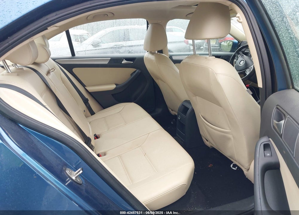 2017 VOLKSWAGEN JETTA VIN: 3VWDB7AJ0HM293674