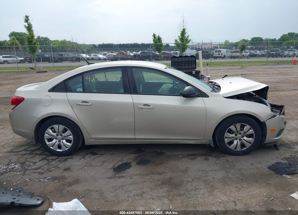 2014 CHEVROLET CRUZE VIN: 1G1PA5SH4E7292898