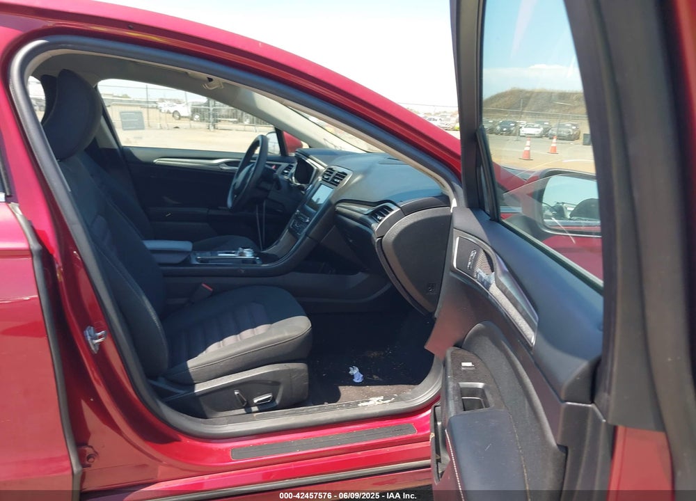 2017 FORD FUSION VIN: 3FA6P0H77HR105790
