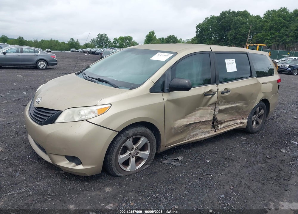 2014 TOYOTA SIENNA L V6 7 PASSENGER VIN: 5TDZK3DC2ES522589