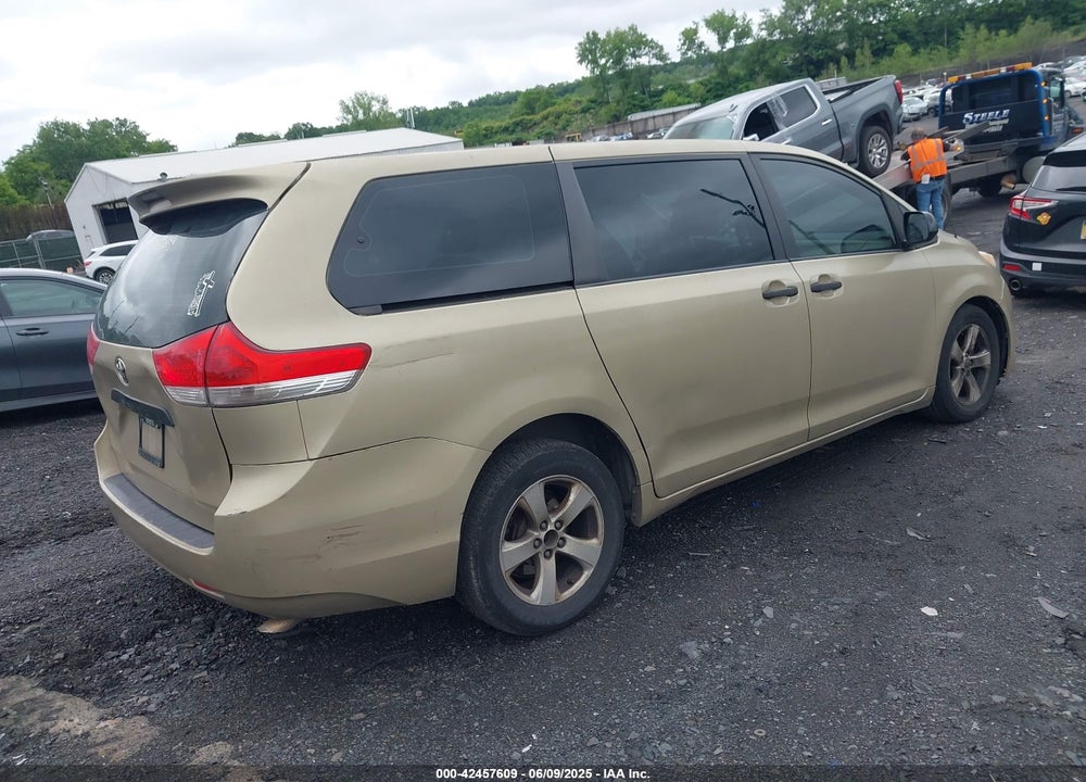 2014 TOYOTA SIENNA L V6 7 PASSENGER VIN: 5TDZK3DC2ES522589