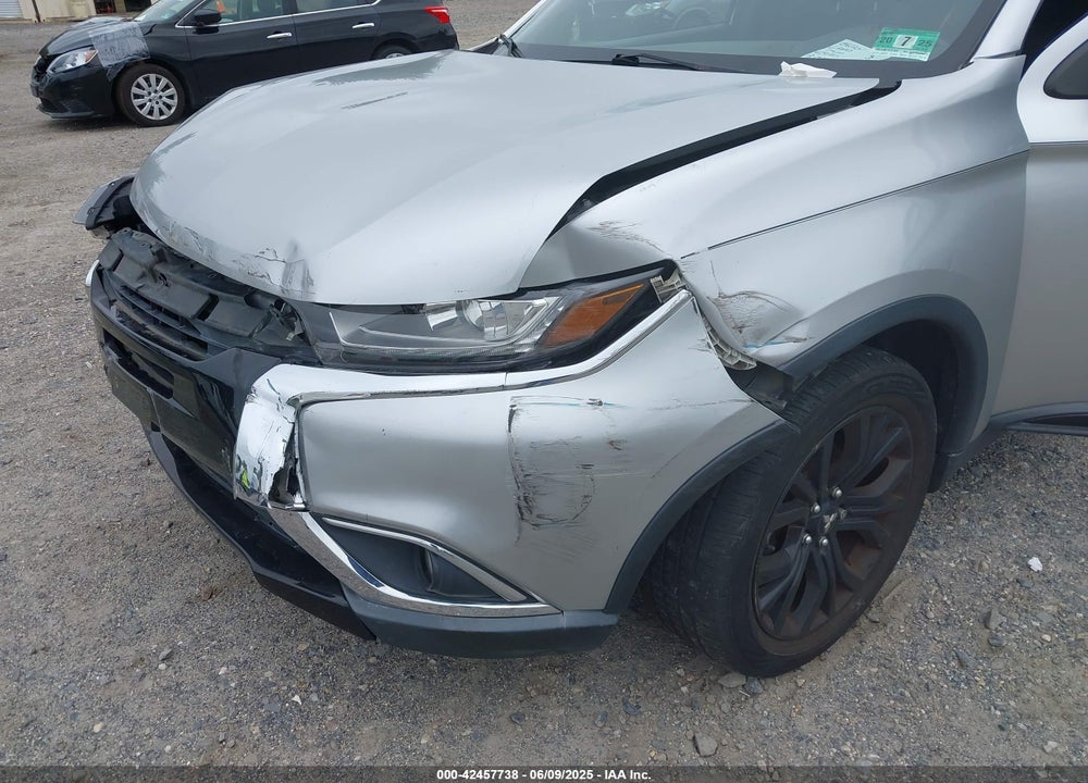 2018 MITSUBISHI OUTLANDER VIN: JA4AD3A3XJZ018337
