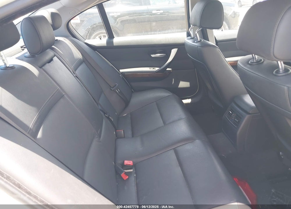2010 BMW 328I VIN: WBAPH7G55ANM49676