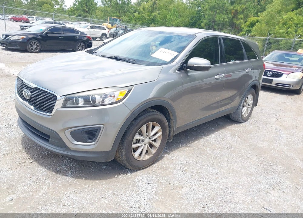 2016 KIA SORENTO VIN: 5XYPG4A31GG099331