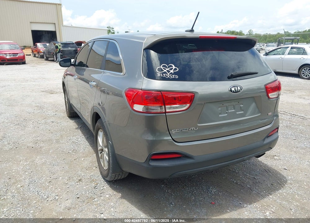 2016 KIA SORENTO VIN: 5XYPG4A31GG099331