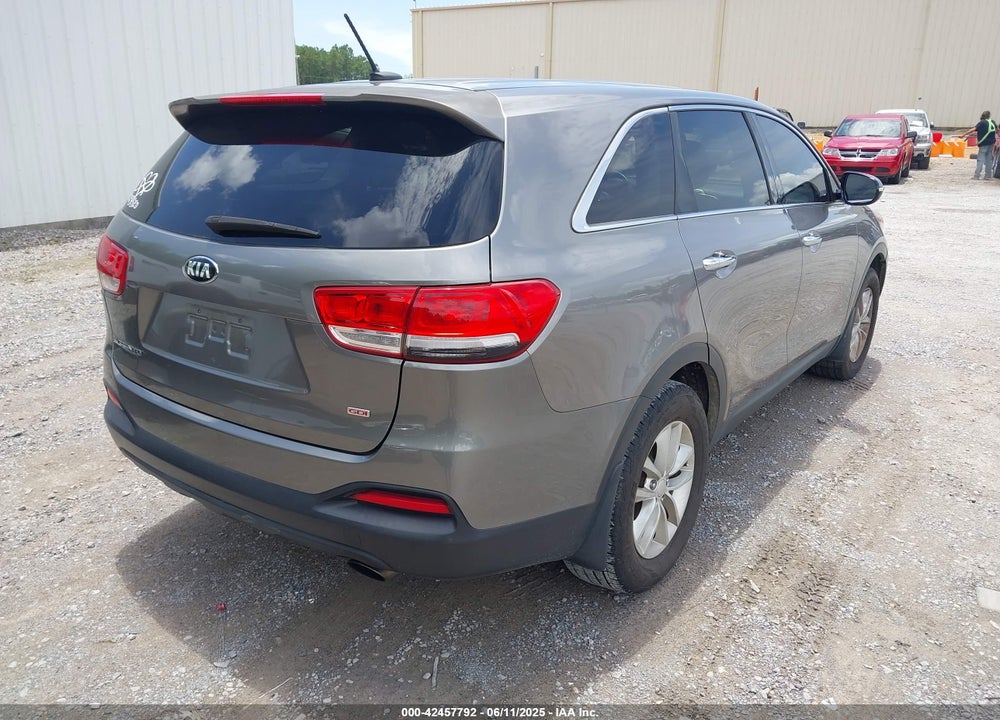 2016 KIA SORENTO VIN: 5XYPG4A31GG099331