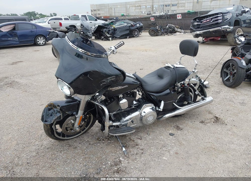 2013 HARLEY-DAVIDSON FLHX STREET GLIDE VIN: 1HD1KBM1XDB608517