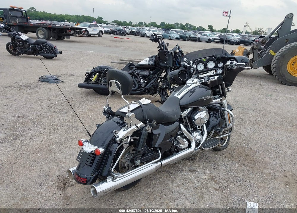 2013 HARLEY-DAVIDSON FLHX STREET GLIDE VIN: 1HD1KBM1XDB608517