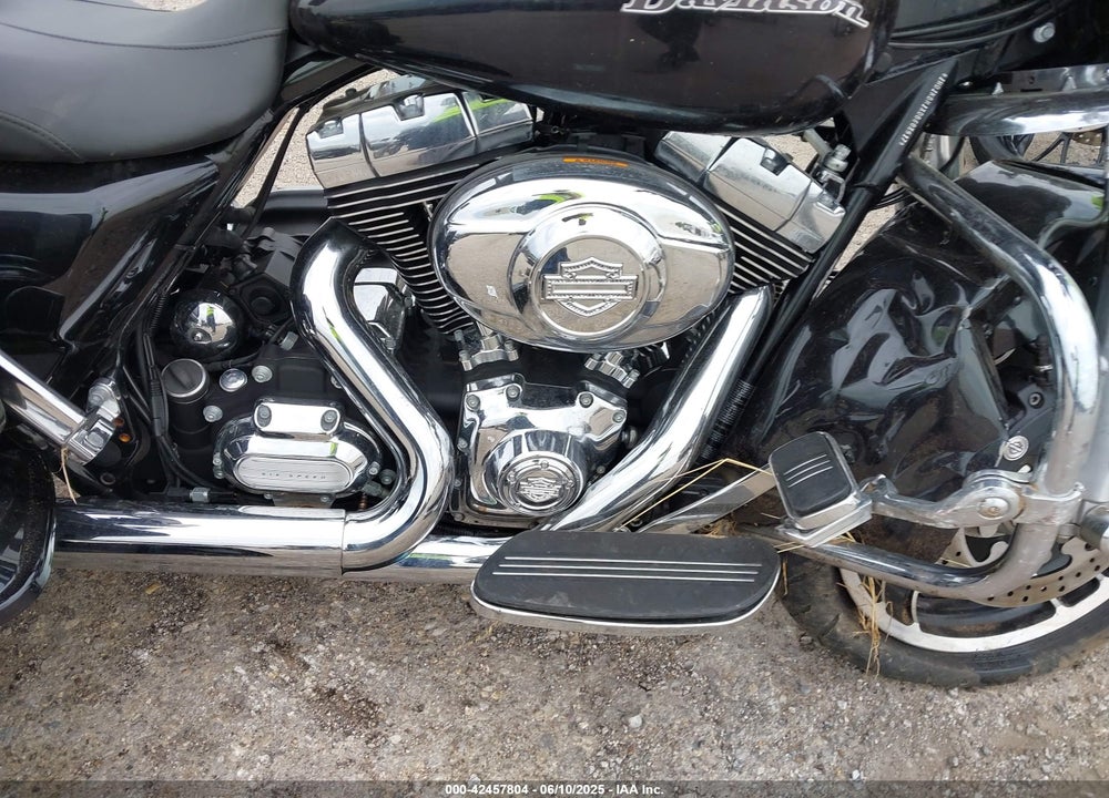 2013 HARLEY-DAVIDSON FLHX STREET GLIDE VIN: 1HD1KBM1XDB608517