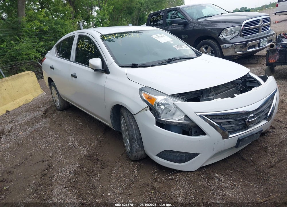 2016 NISSAN VERSA VIN: 3N1CN7APXGL886167