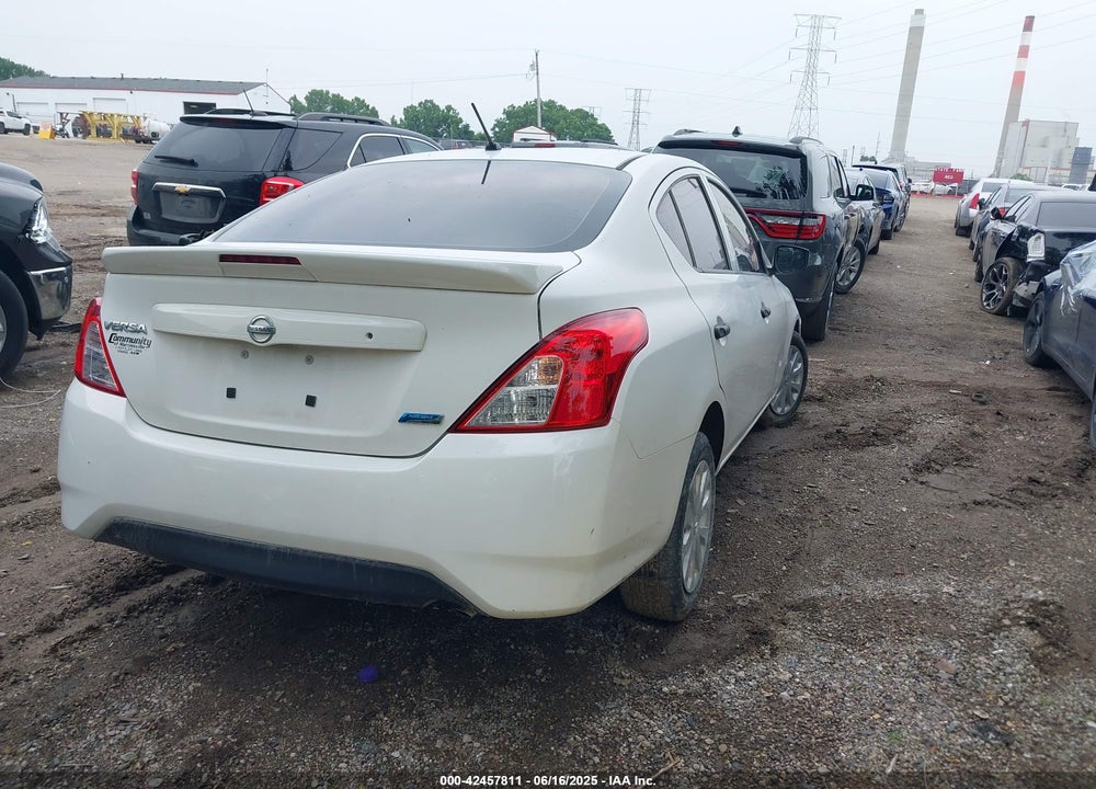 2016 NISSAN VERSA VIN: 3N1CN7APXGL886167