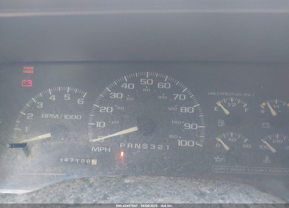 1997 CHEVROLET C1500 FLEETSIDE VIN: 1GCEC14R1VZ186100
