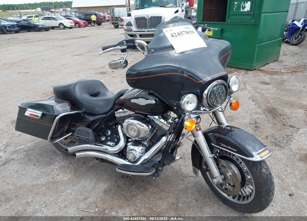 2009 HARLEY-DAVIDSON FLHTCU VIN: 1HD1FL4189Y636122